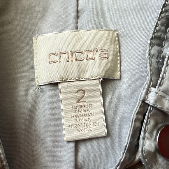 Like new Chico’s silver lightweight lined jacket - Picture 9 of 13